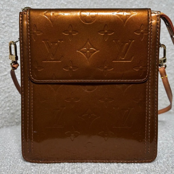 Authentic Pre-Owned Louis Vuitton Monogram Vernis Pochette Bronze - Picture 1 of 9